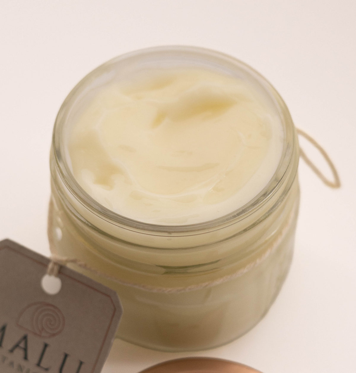 MALU Cherish Sleek Gel from the Cherish Collection